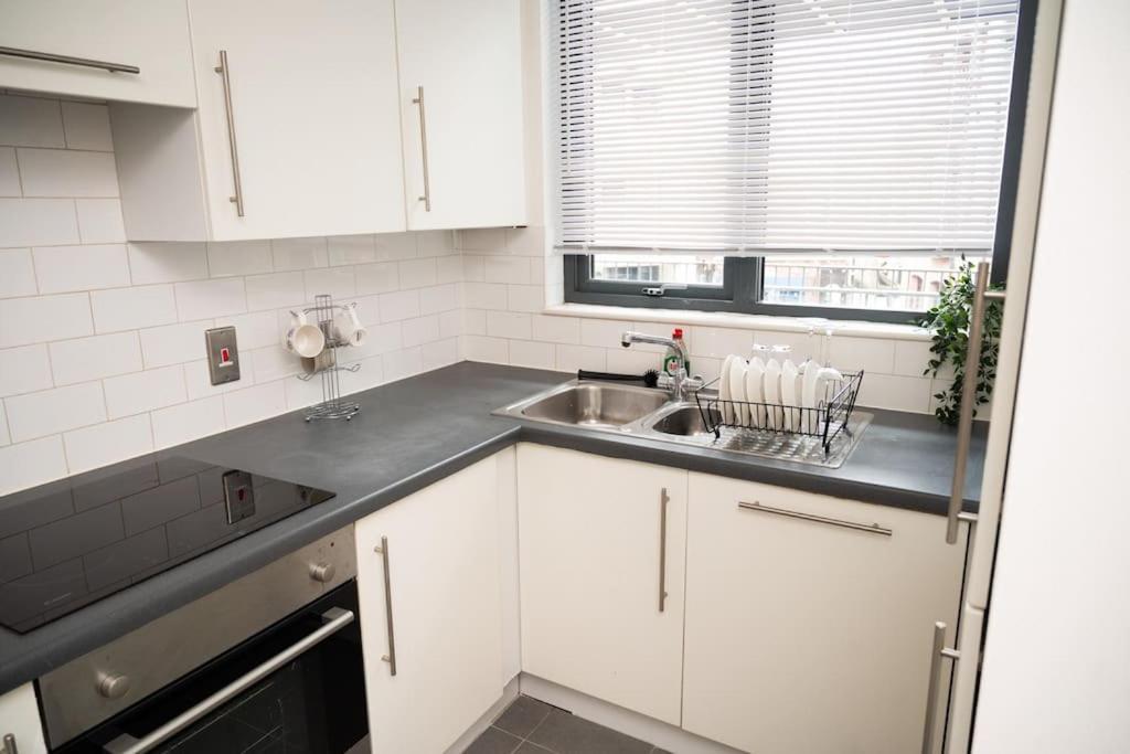 2 Bed Apt In Leeds City Centre Exterior foto