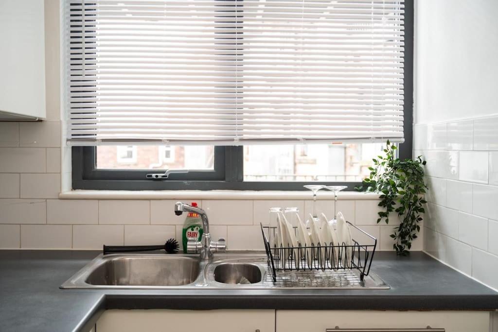 2 Bed Apt In Leeds City Centre Exterior foto